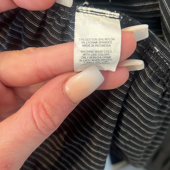 Express design studio black and white stripe button top size m - Picture 5 of 5